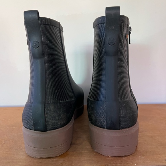 Bogs Rain Boots - Picture 5 of 13